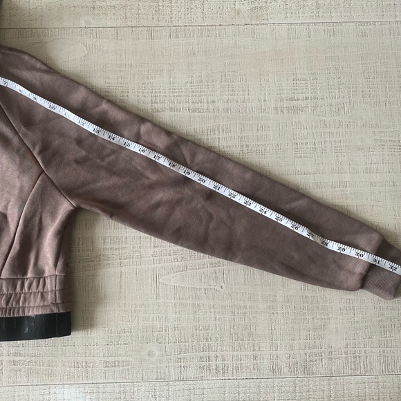 Guess Cropped Logo Hoodie [NWT] - Picture 7 of 9